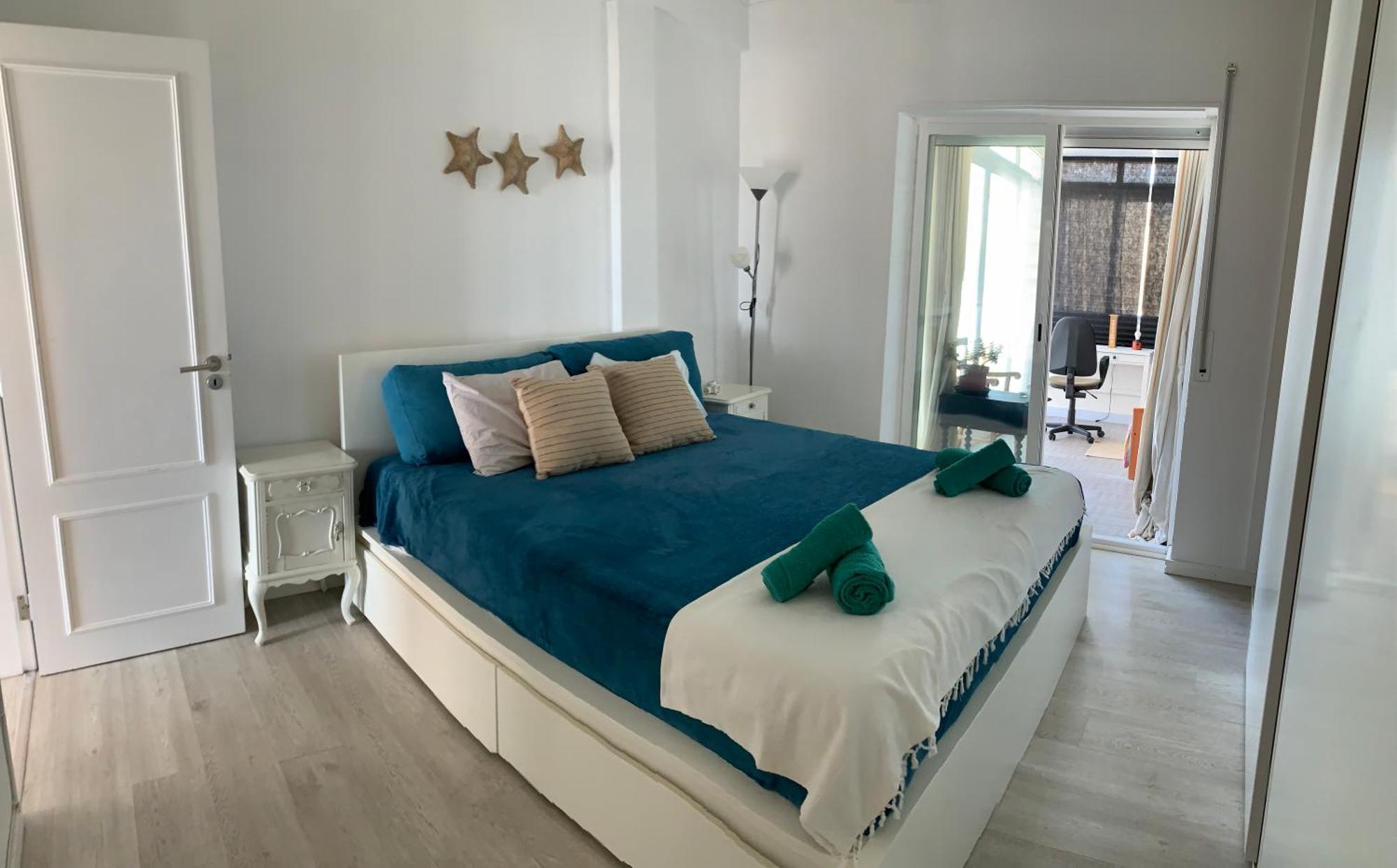 Sun & Sea Rooftop Apartment Costa da Caparica